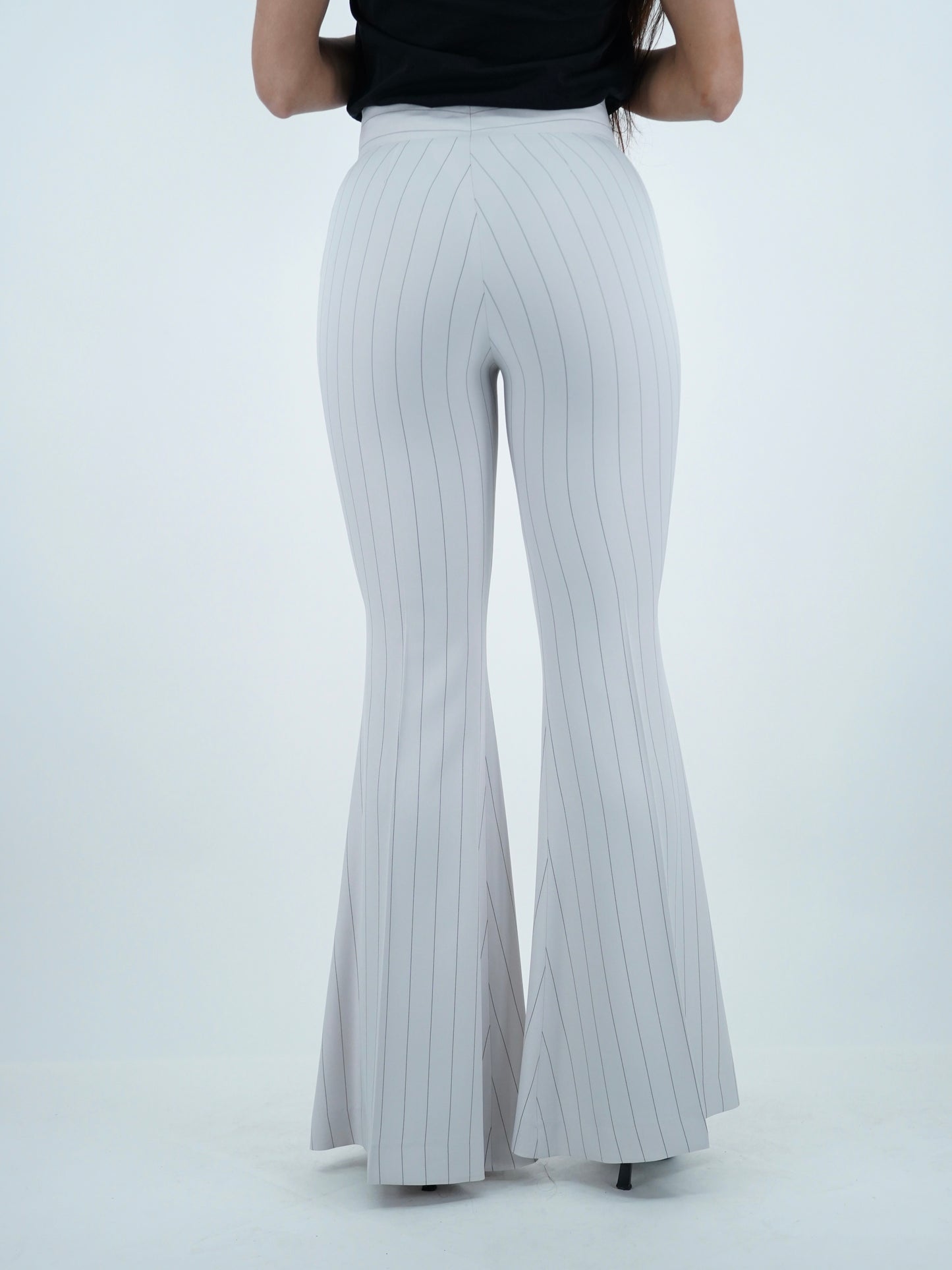 Tailleur doppiopetto bianco gessato .