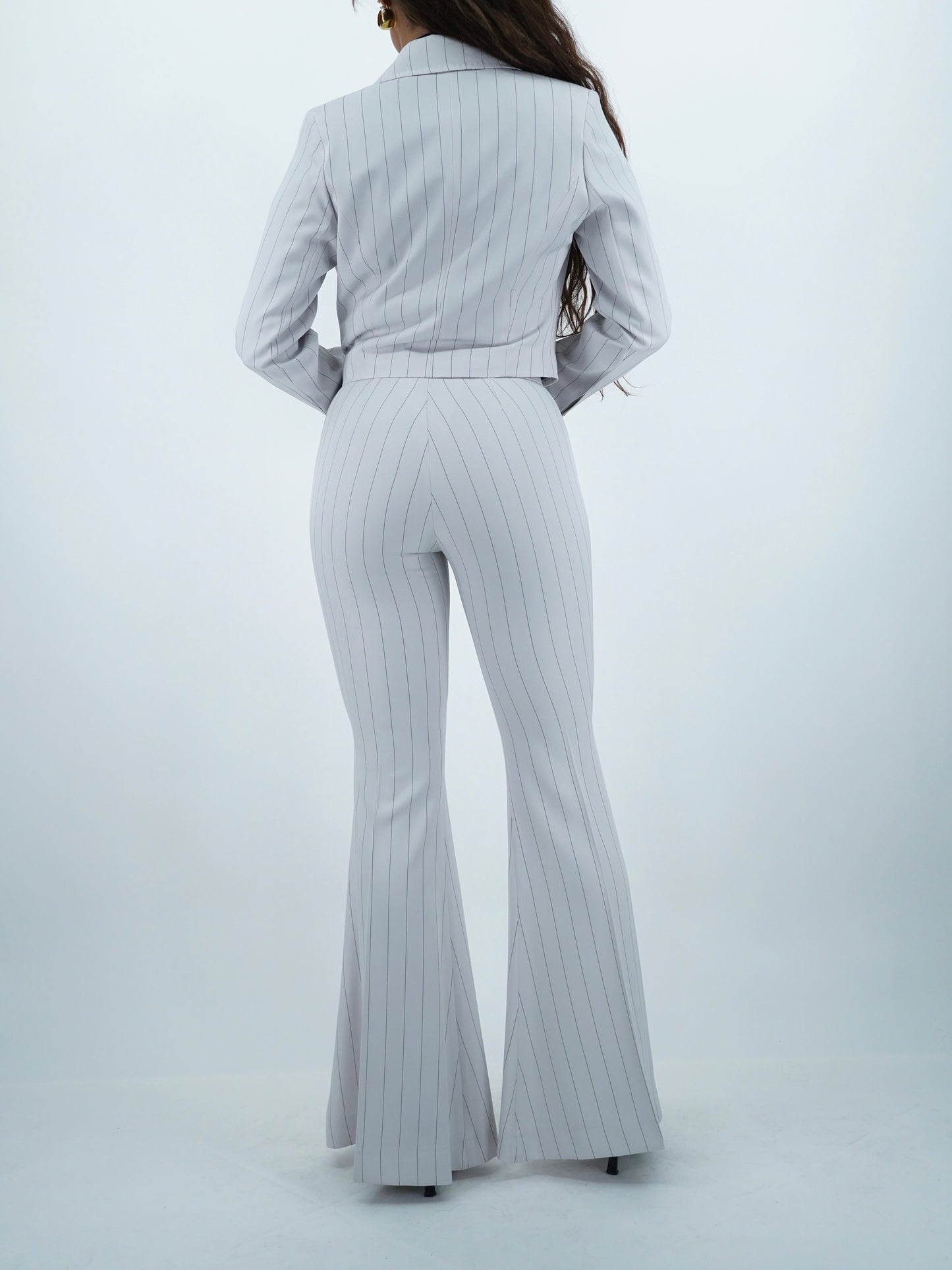 Tailleur doppiopetto bianco gessato .